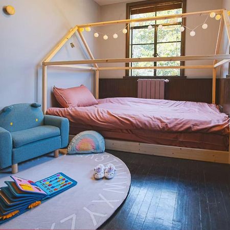 Shanghai Downtown Hills Boutique Guesthouse - Near Metro Line 7, Exit 3, Changping Road Buitenkant foto