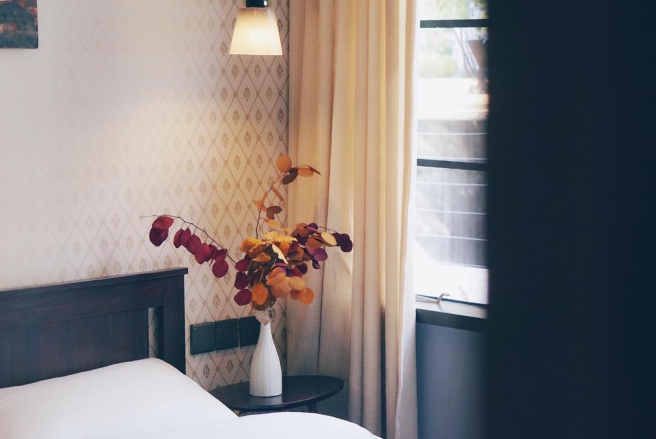 Shanghai Downtown Hills Boutique Guesthouse - Near Metro Line 7, Exit 3, Changping Road Buitenkant foto