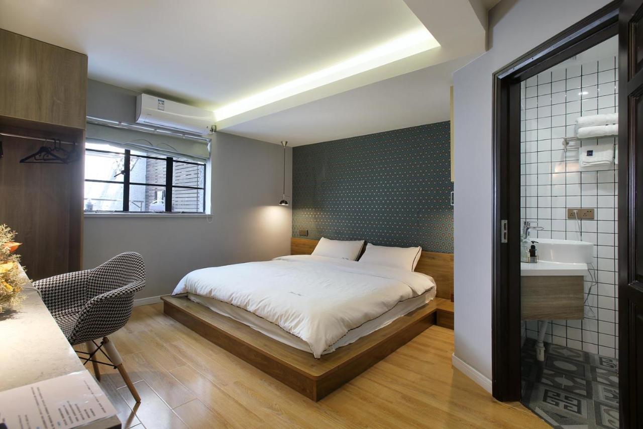 Shanghai Downtown Hills Boutique Guesthouse - Near Metro Line 7, Exit 3, Changping Road Kamer foto